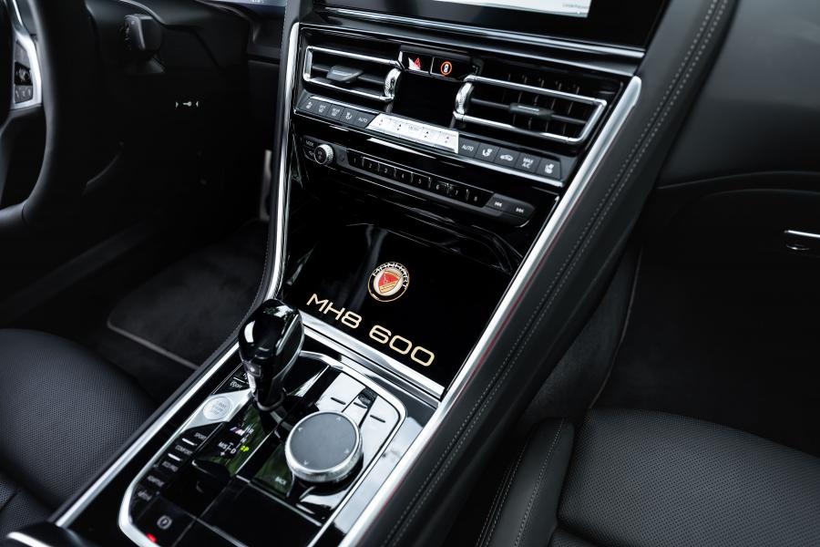 Детали интерьера BMW M850i MH8 600 by Manhart Racing (G15) 2019 года  (фото 12 из 24)